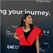 Nativa bilingüe, paciente y entusiasta para todas las edades.